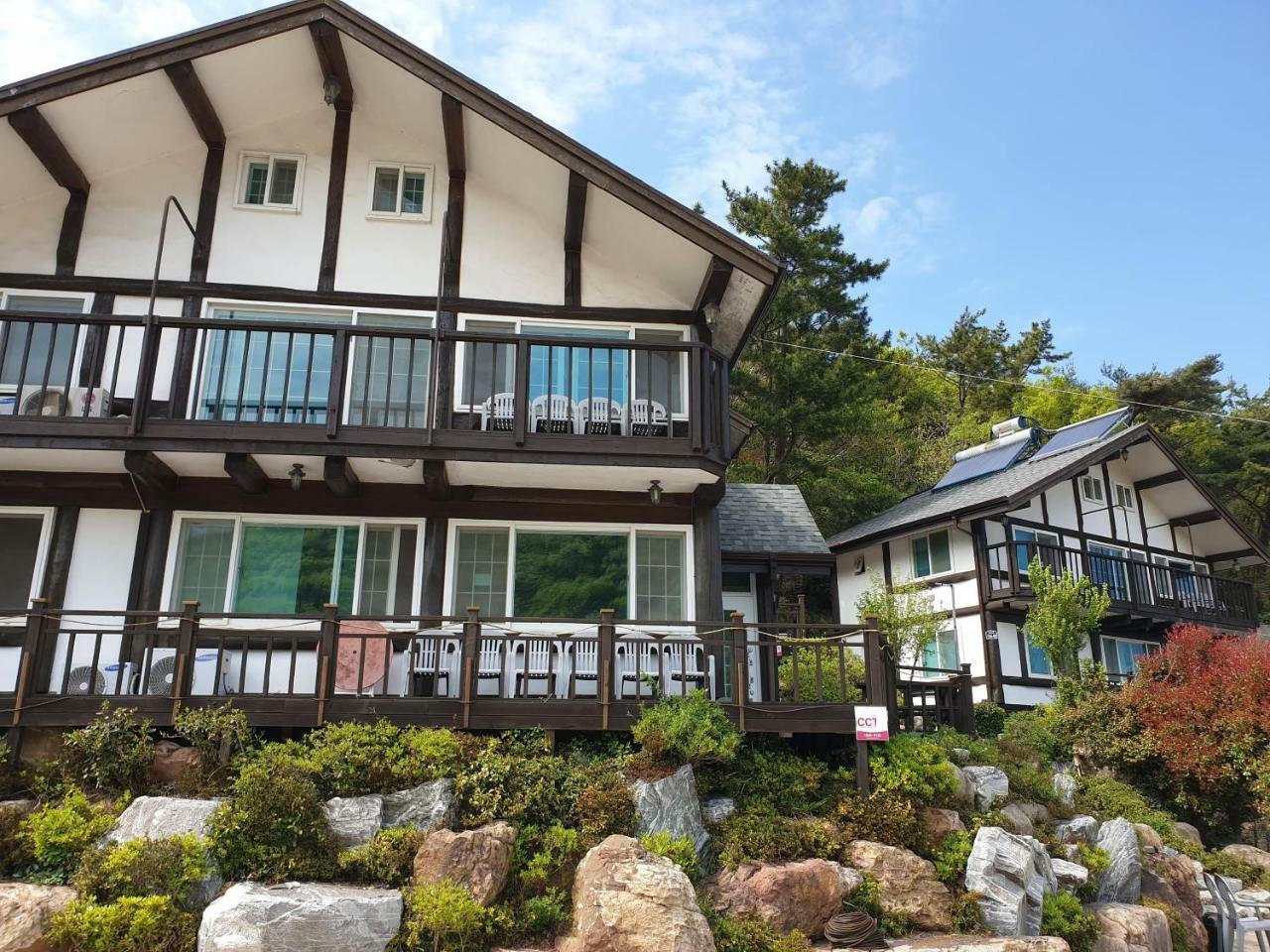 Tongyeong Yehyang Pension Extérieur photo